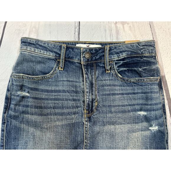 NWT Hollister Ultra High-Rise Skirt Jean Button Distressed Size 3 W26 - Picture 5 of 5